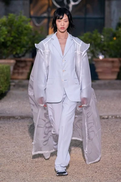 Look 43